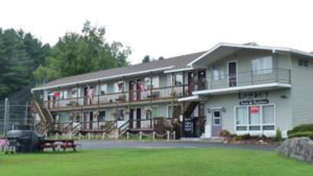 Legacy Inn & Suites Of Lake George Dış mekan fotoğraf